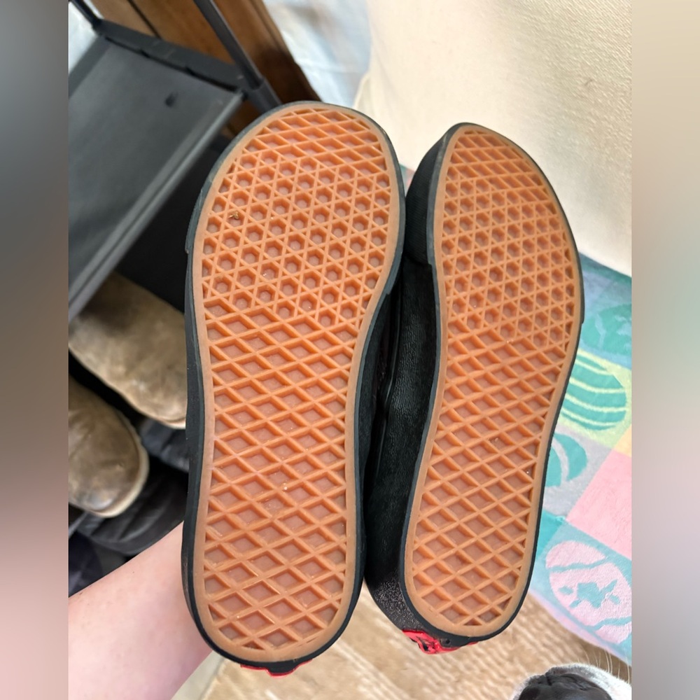 Vans Black Slip-On Shoes - Picture 3 of 3